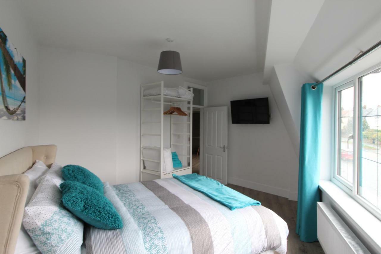 2 Serviced Apartments In Childwall-South Liverpool - Each Apartment Sleeps 6 Zewnętrze zdjęcie